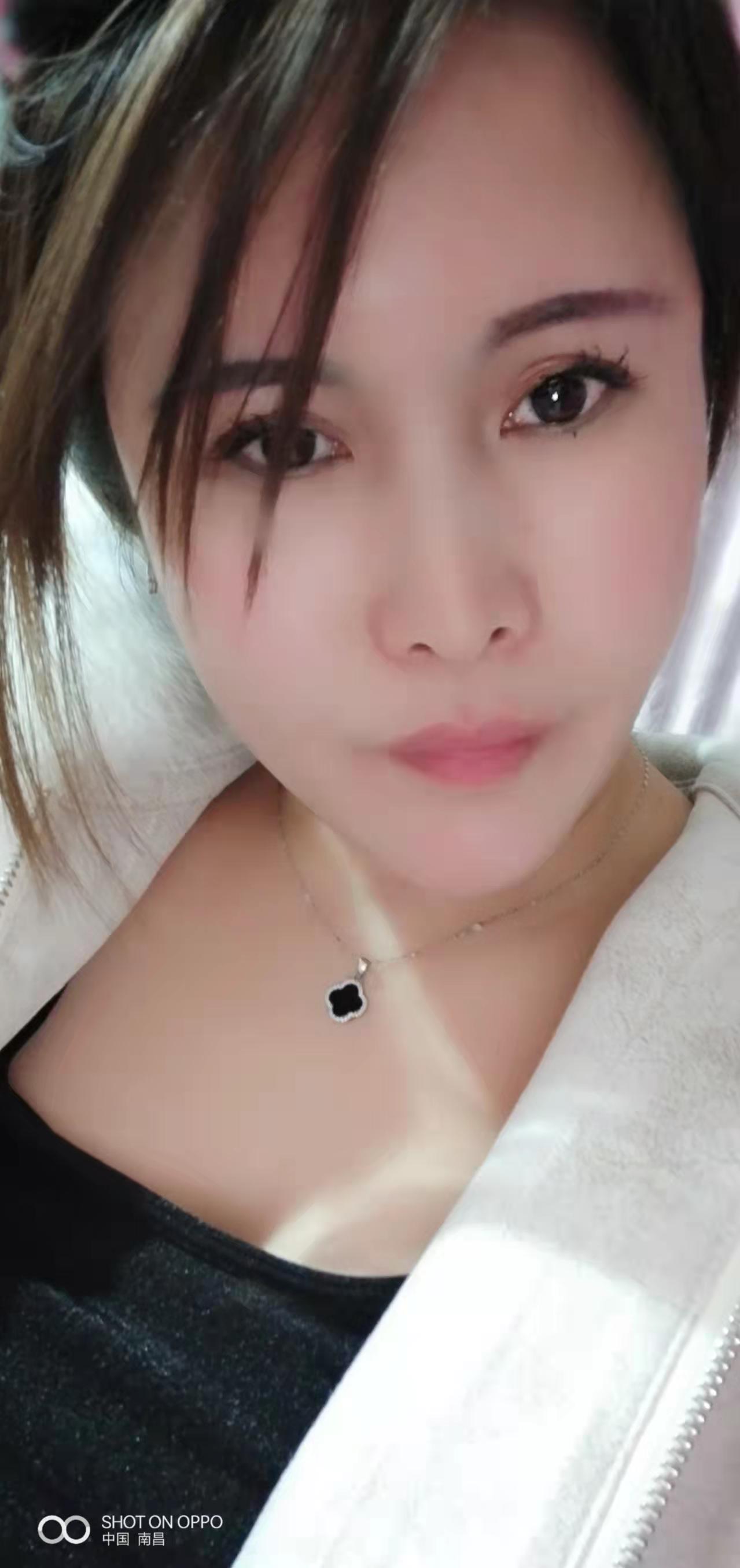 东湖区滕王阁的一个活好妹子胸大