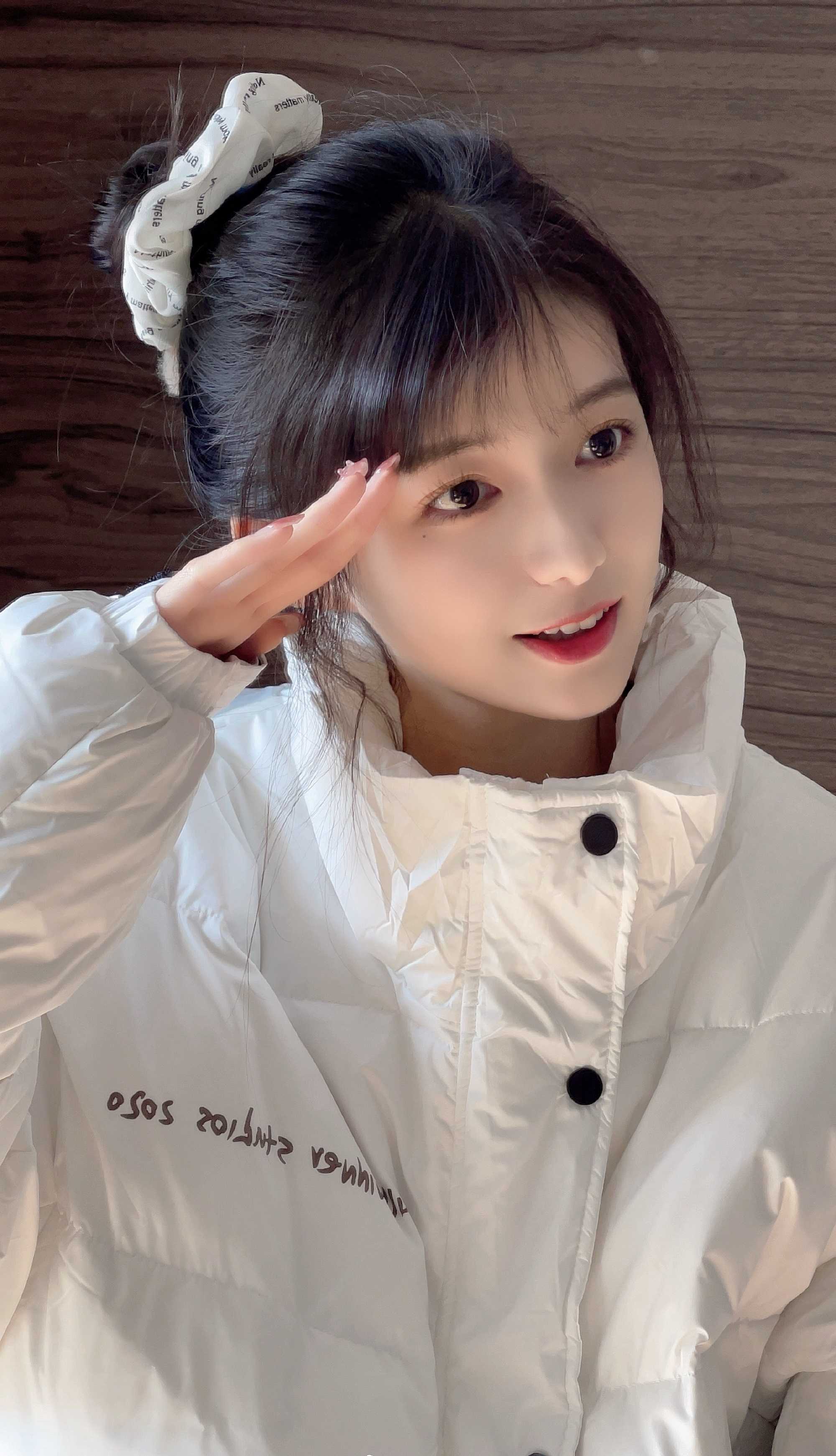 一个鸡头推荐的00后