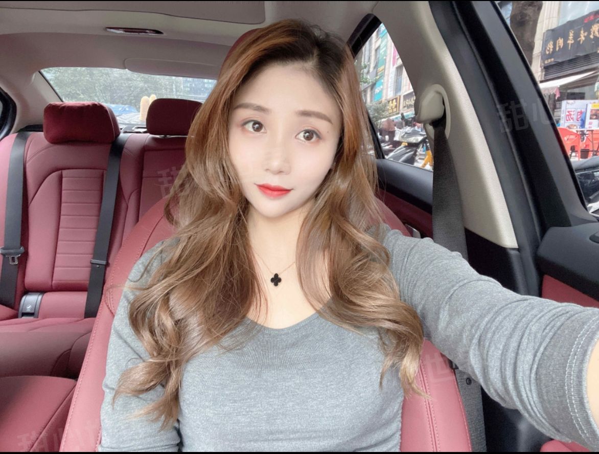 这个妹子约过很多次，长得非常漂亮