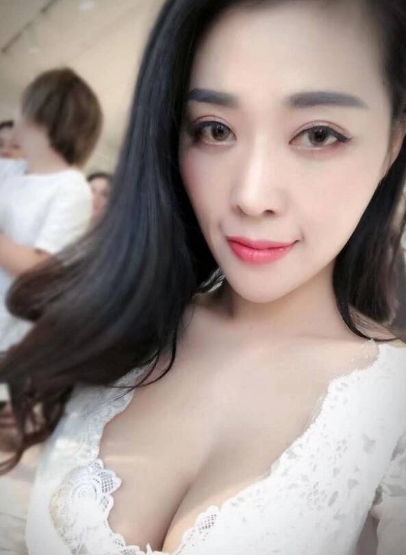 丰满少妇绝对超值