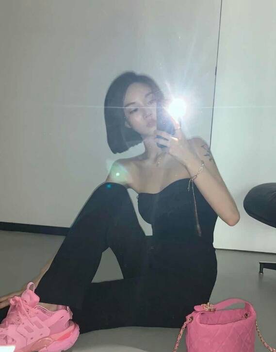 极品甜美型99年学生下海