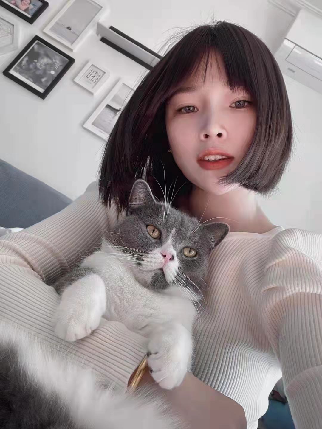 分享一个超级不错的小姐姐给大家玩