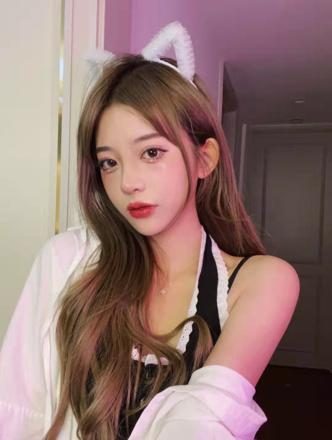 美女超级多，身材超级好。