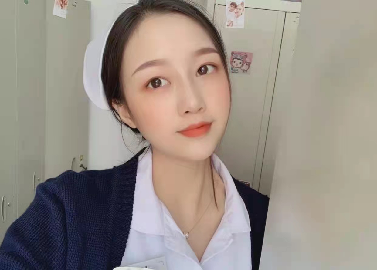 美女超级多，身材超级好。