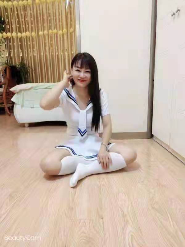 耐艹的大奶子少妇