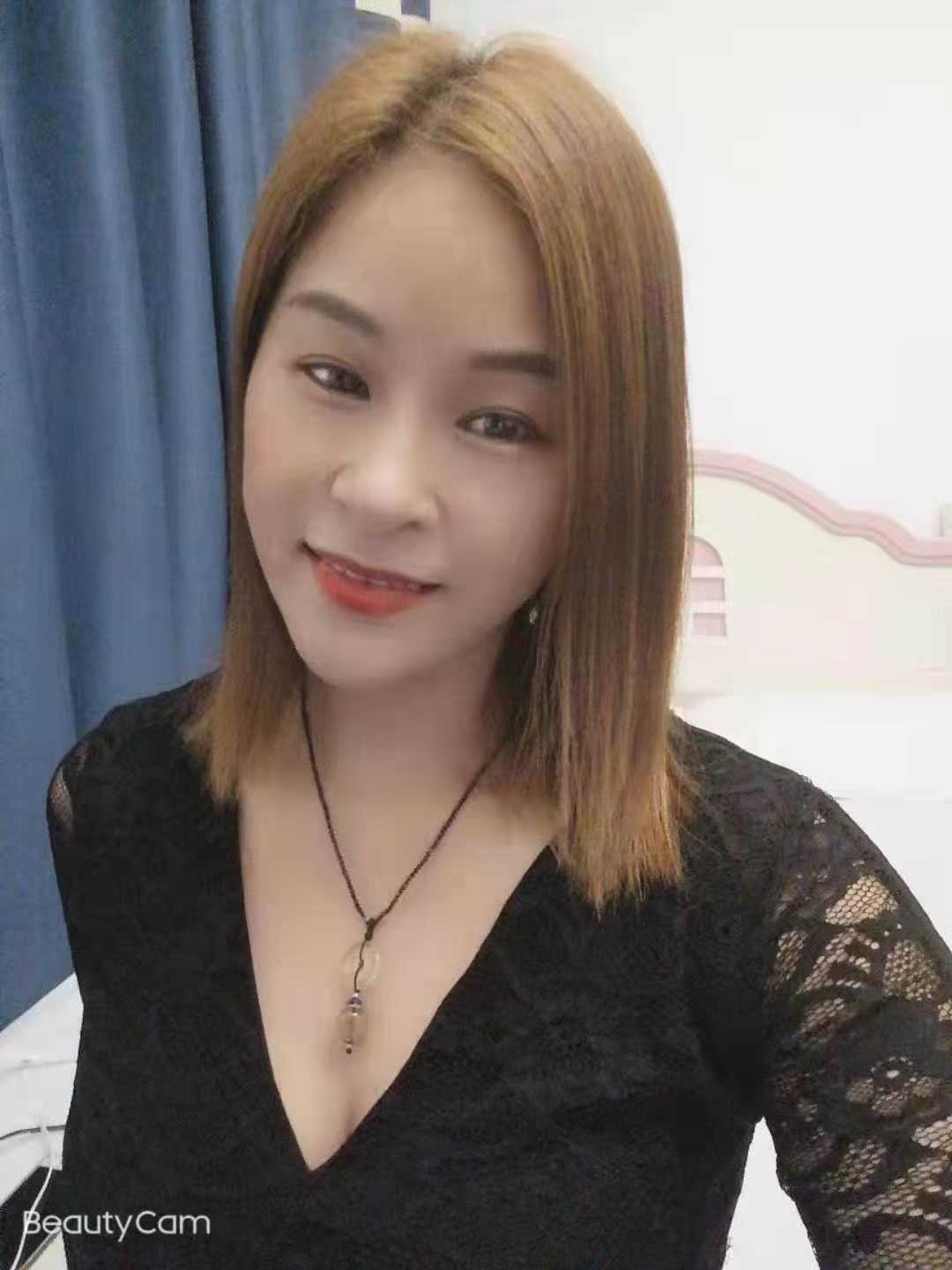 人美歌甜的小姐姐