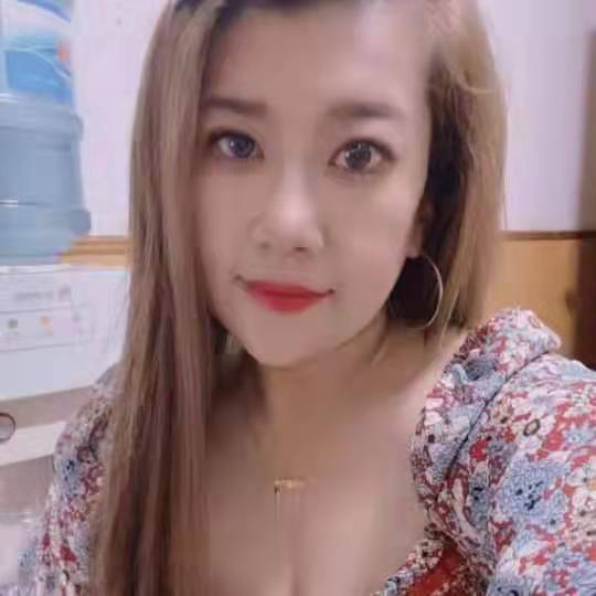 抚媚小姐姐，胸大水多