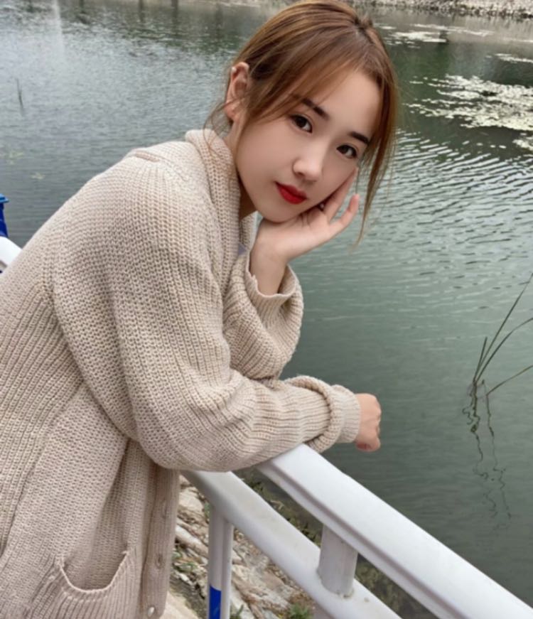 超性感嫩b的兼职