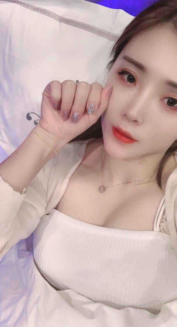 雨花身材不错的兼职妹妹