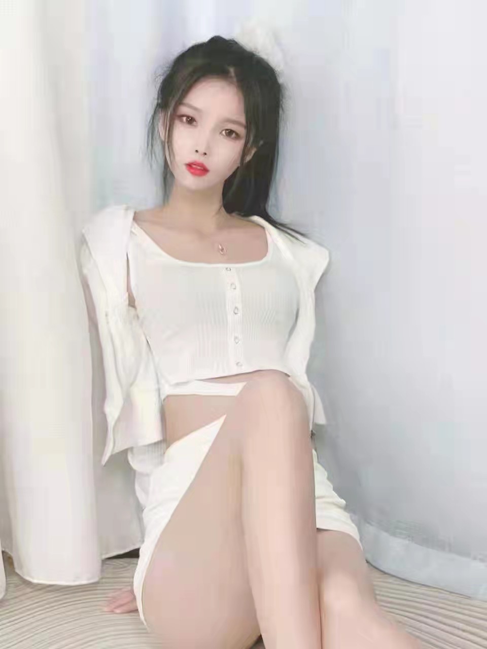 浙江省宁波市，娇小妹妹做兼职。