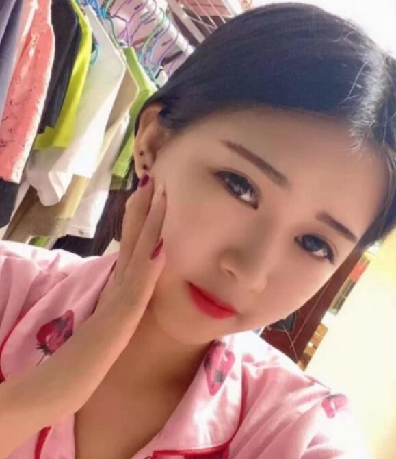 胸大性格好的美女