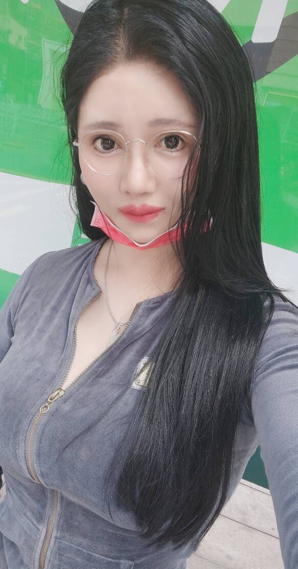 镜湖长腿小姐姐