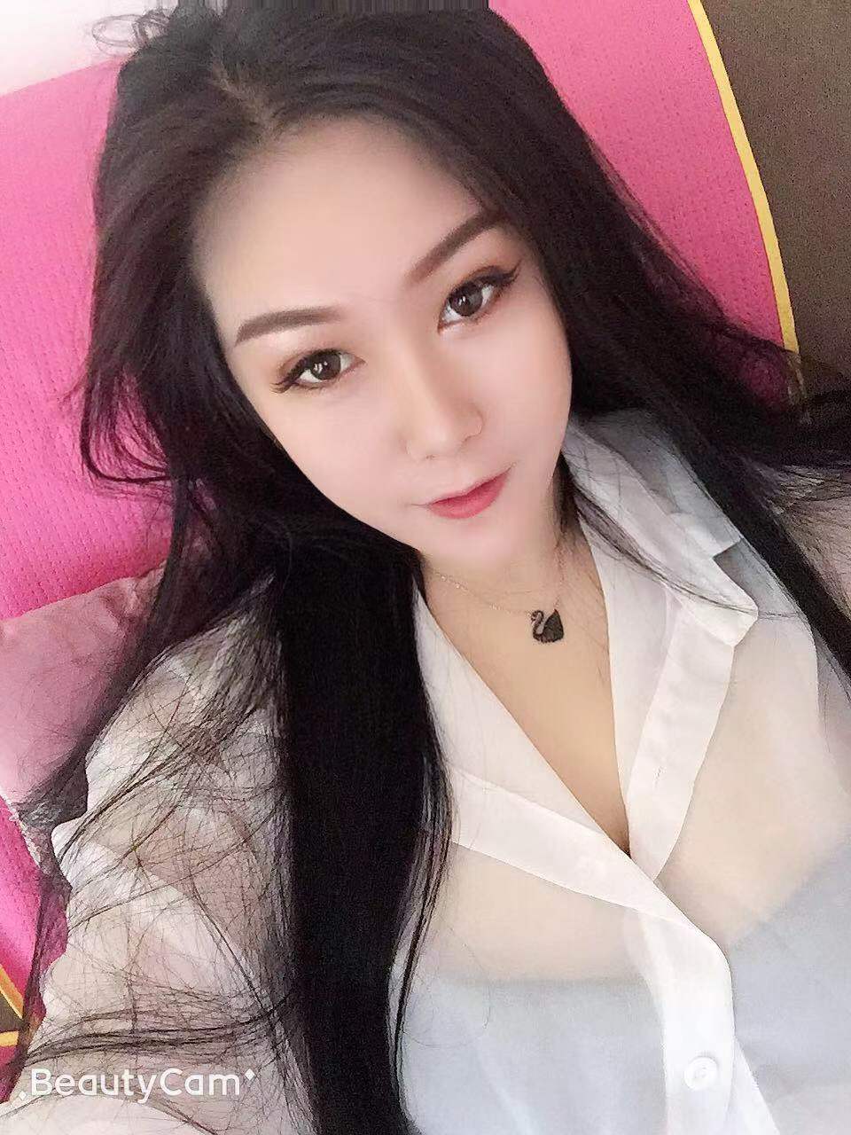 夫子庙大胸乐乐