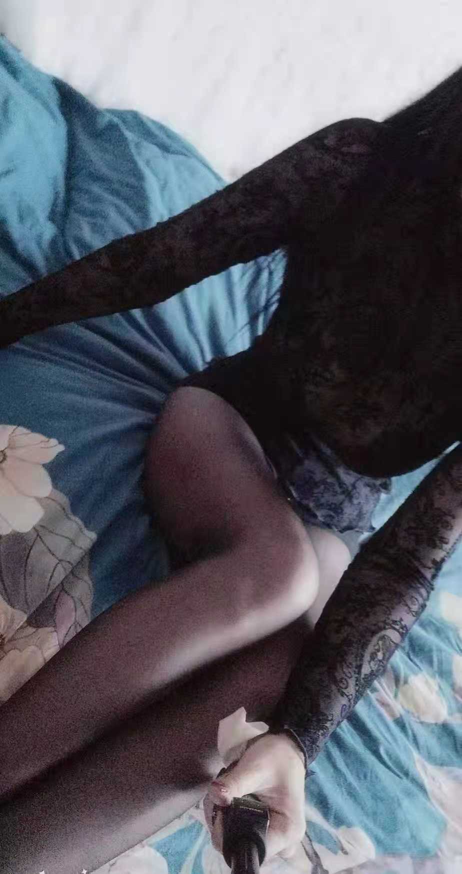 长腿妹儿联系