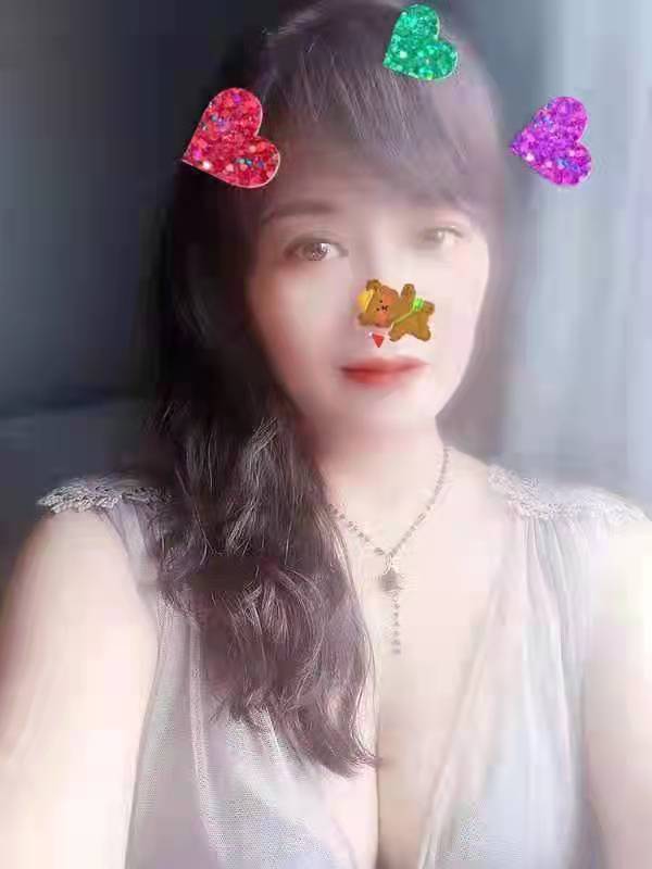 大胸少妇兼职