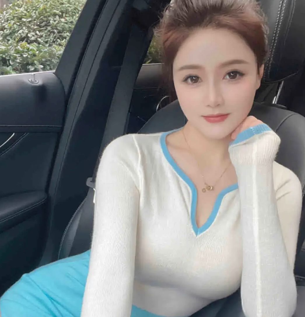 半少妇半乖乖女感觉