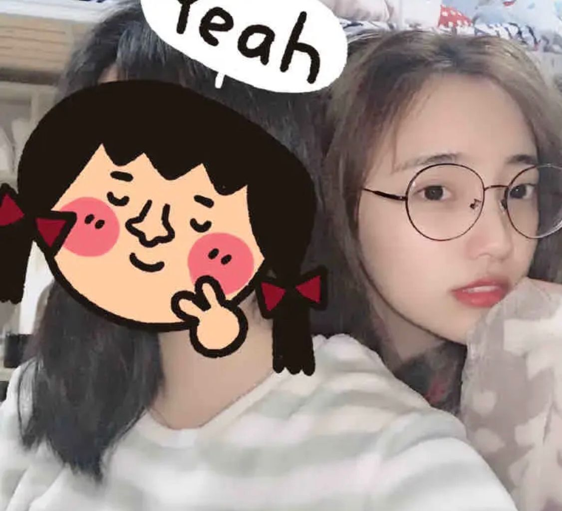 超嫩学生妹，刚出来没多久