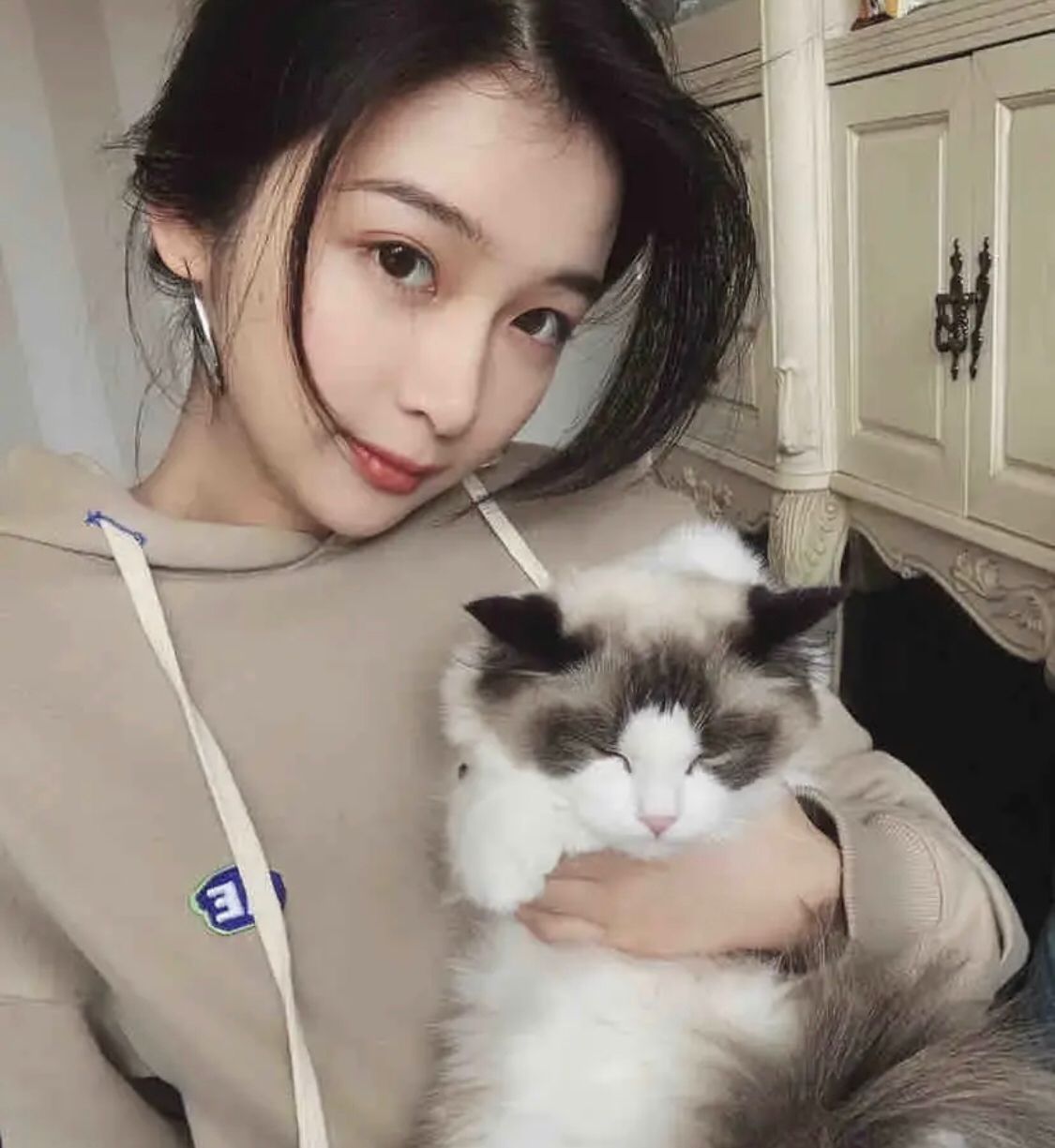 很淫荡的Sao货，干起来超级顶