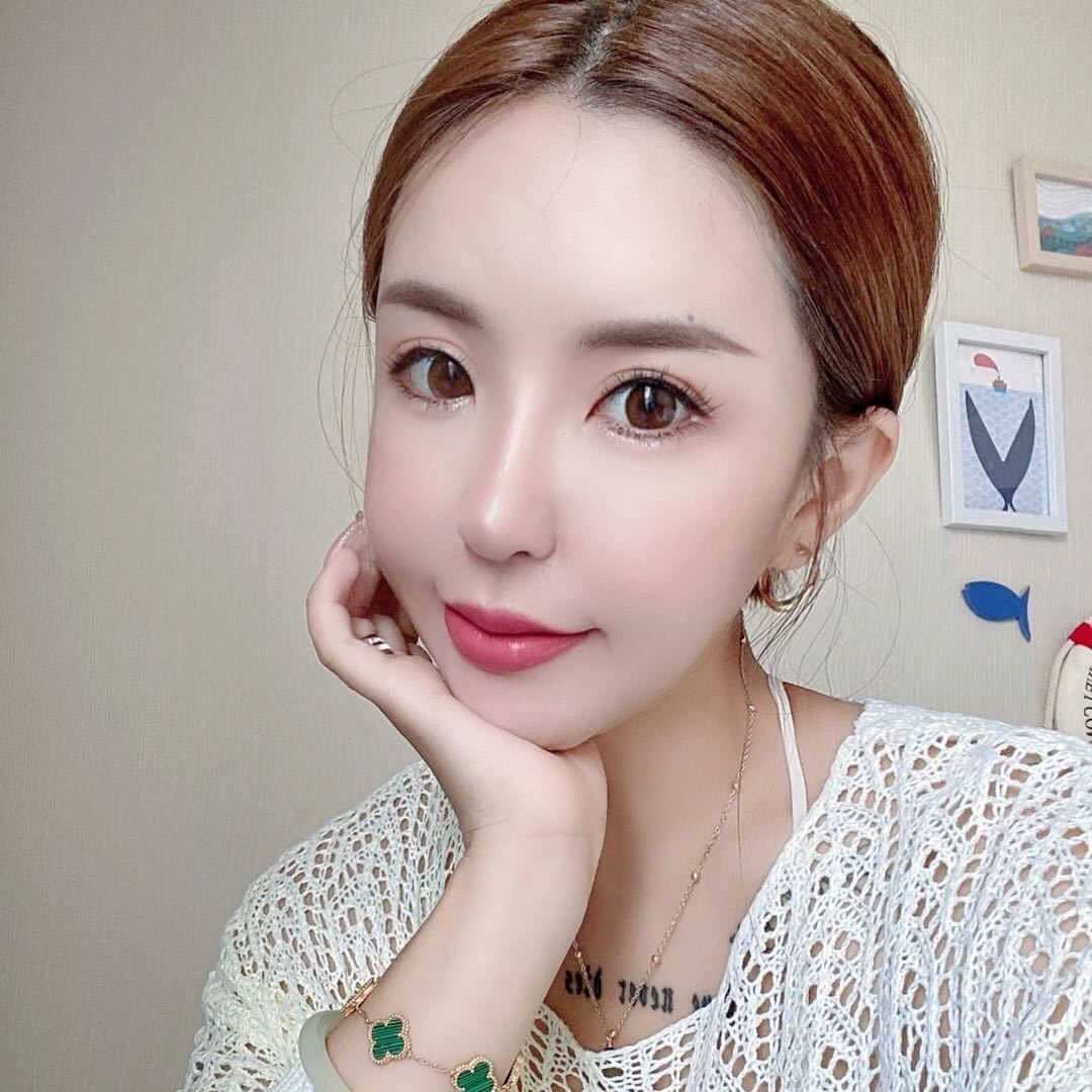 身材颜值一级棒的妹妹