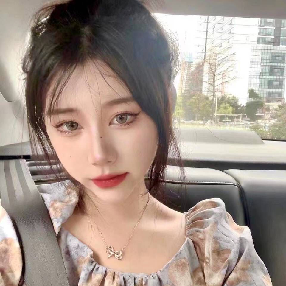 服务态度颜值都很不错学生妹