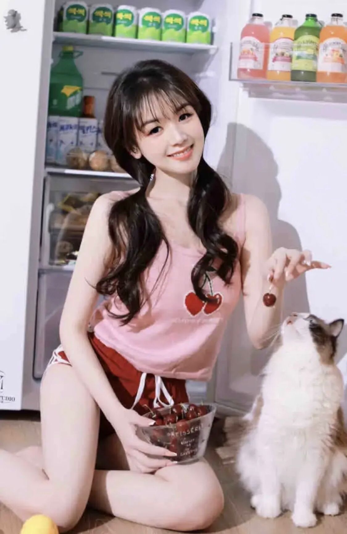 笑容很甜美的一个妹妹