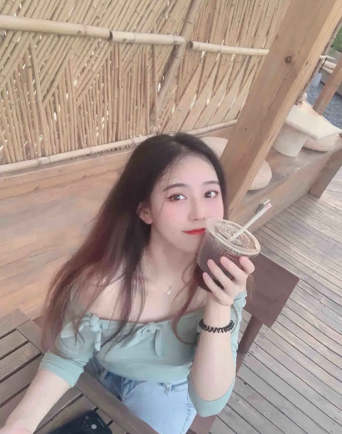 大胸妹子的超爽体验