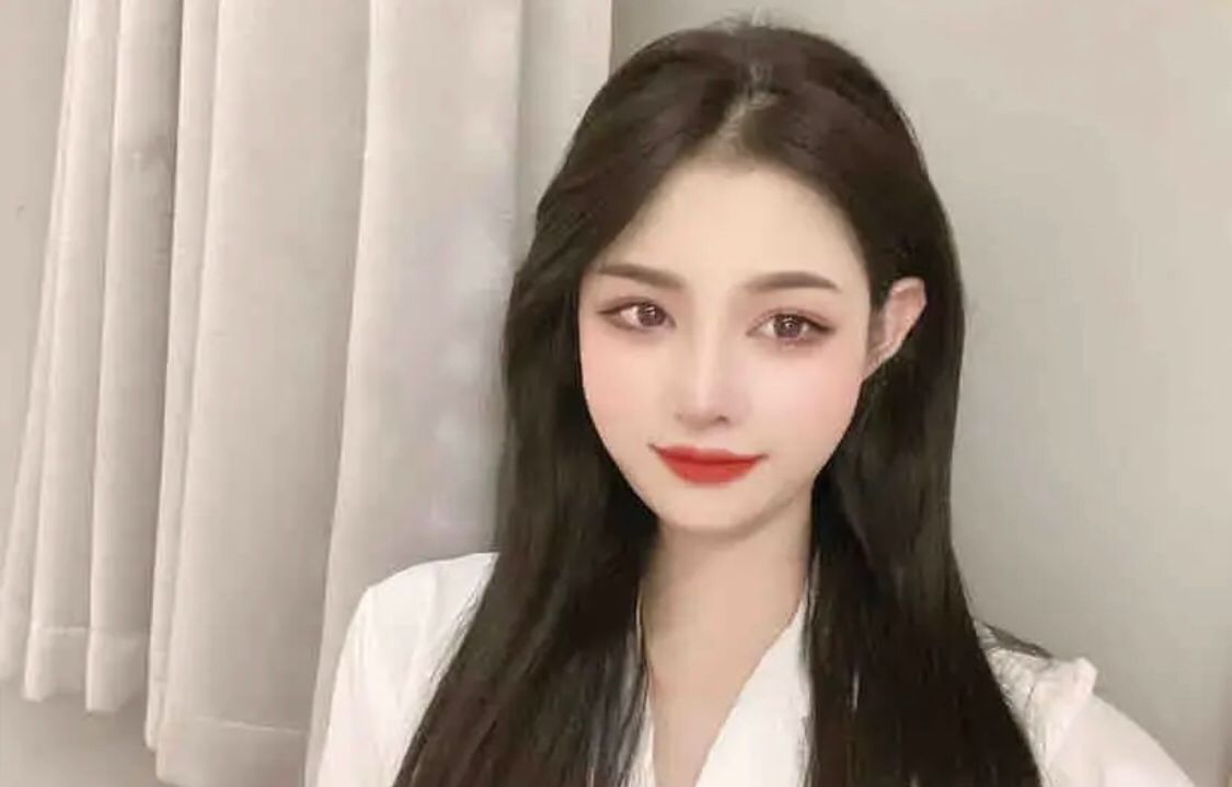 思明抱起来干一字马小布丁