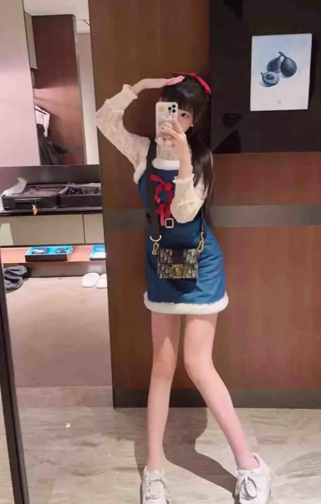 脸蛋精致，身材超好的妹子