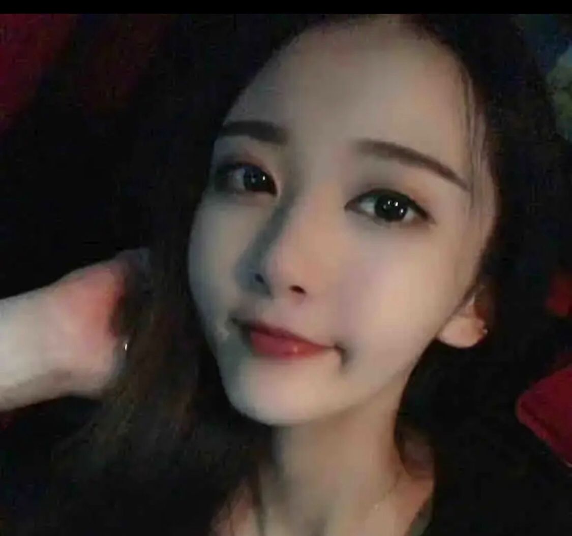 一个清纯长腿妹子，8张QT服务，喜欢玩腿的喜欢服务的可以