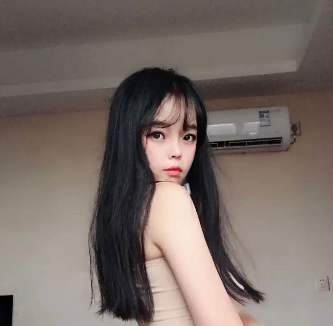 纹身小姐姐不错