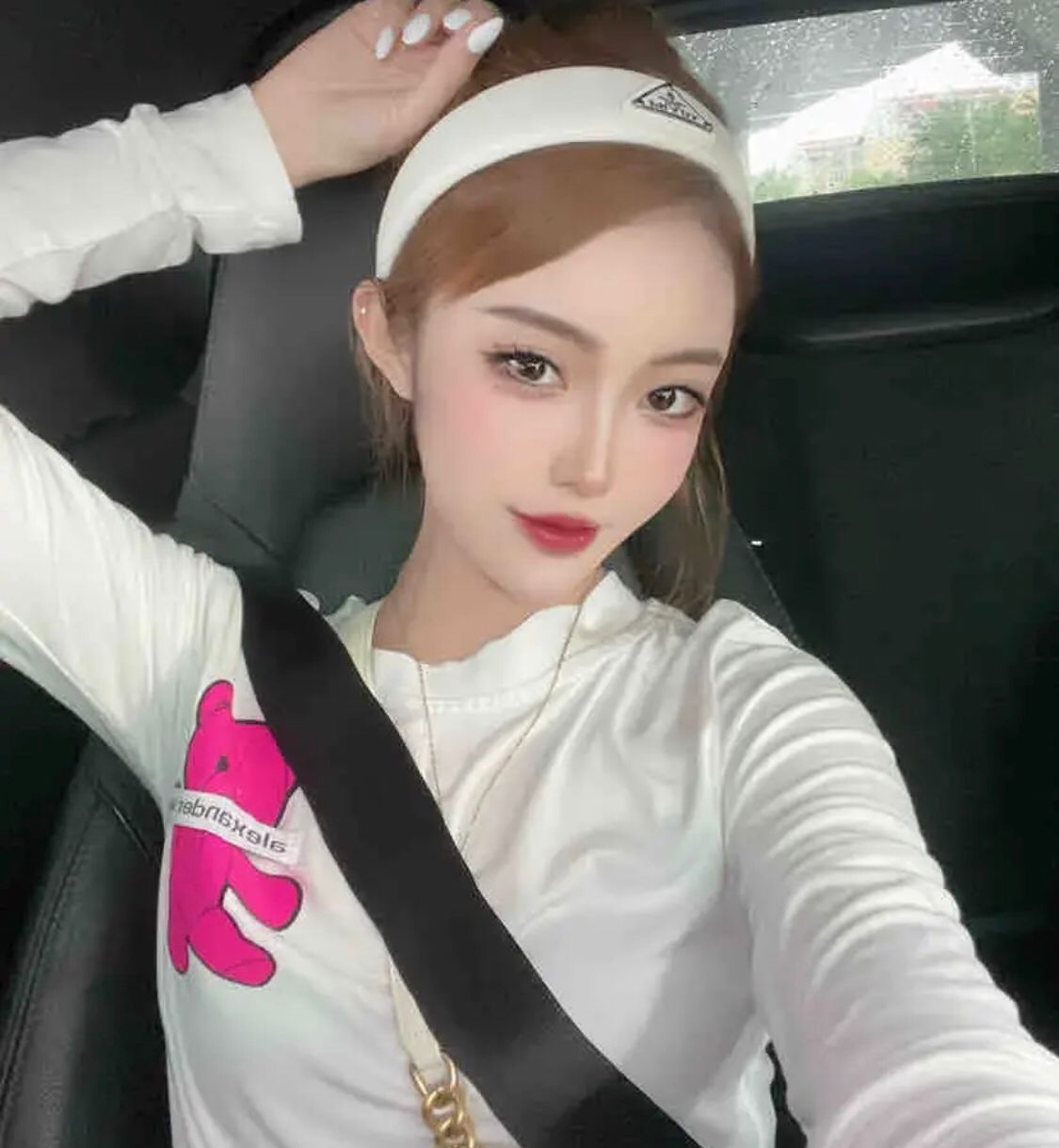 性感美腿的主动小女生