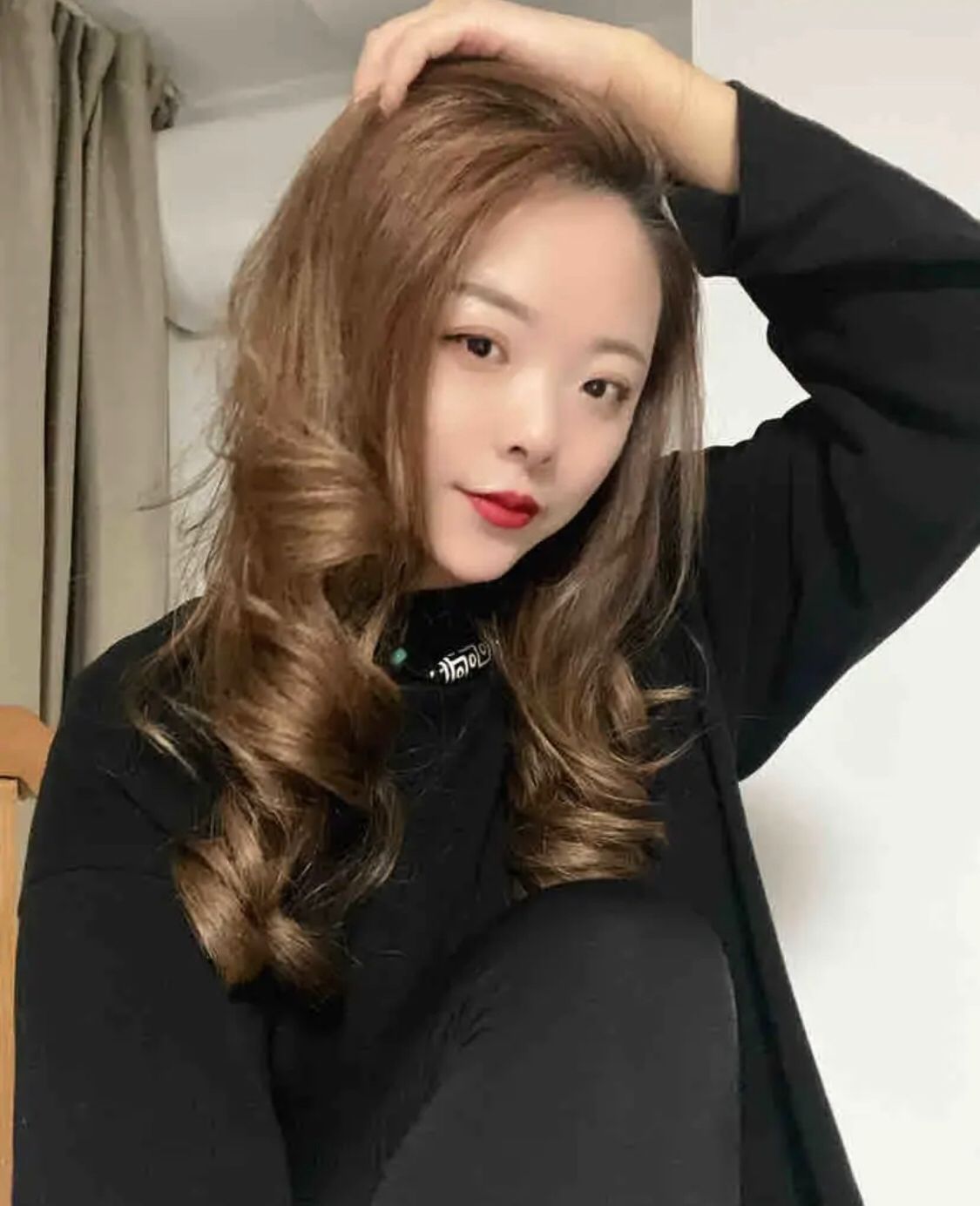 不机车的妹子屁股很翘