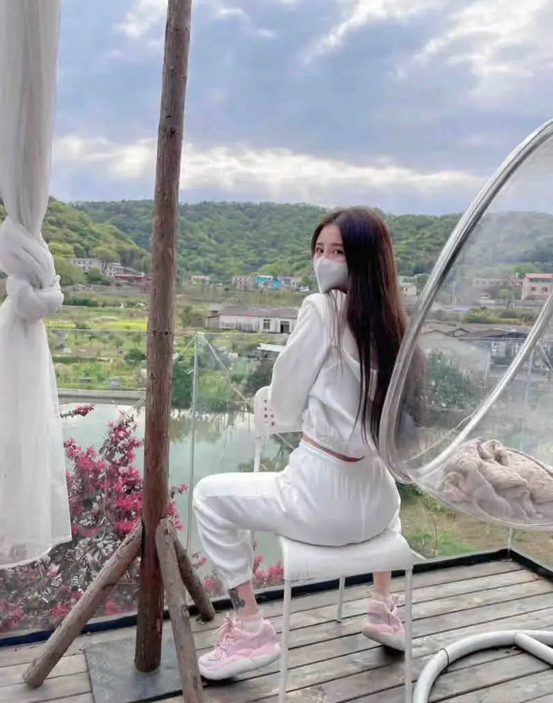 颜值身材不错的妹子