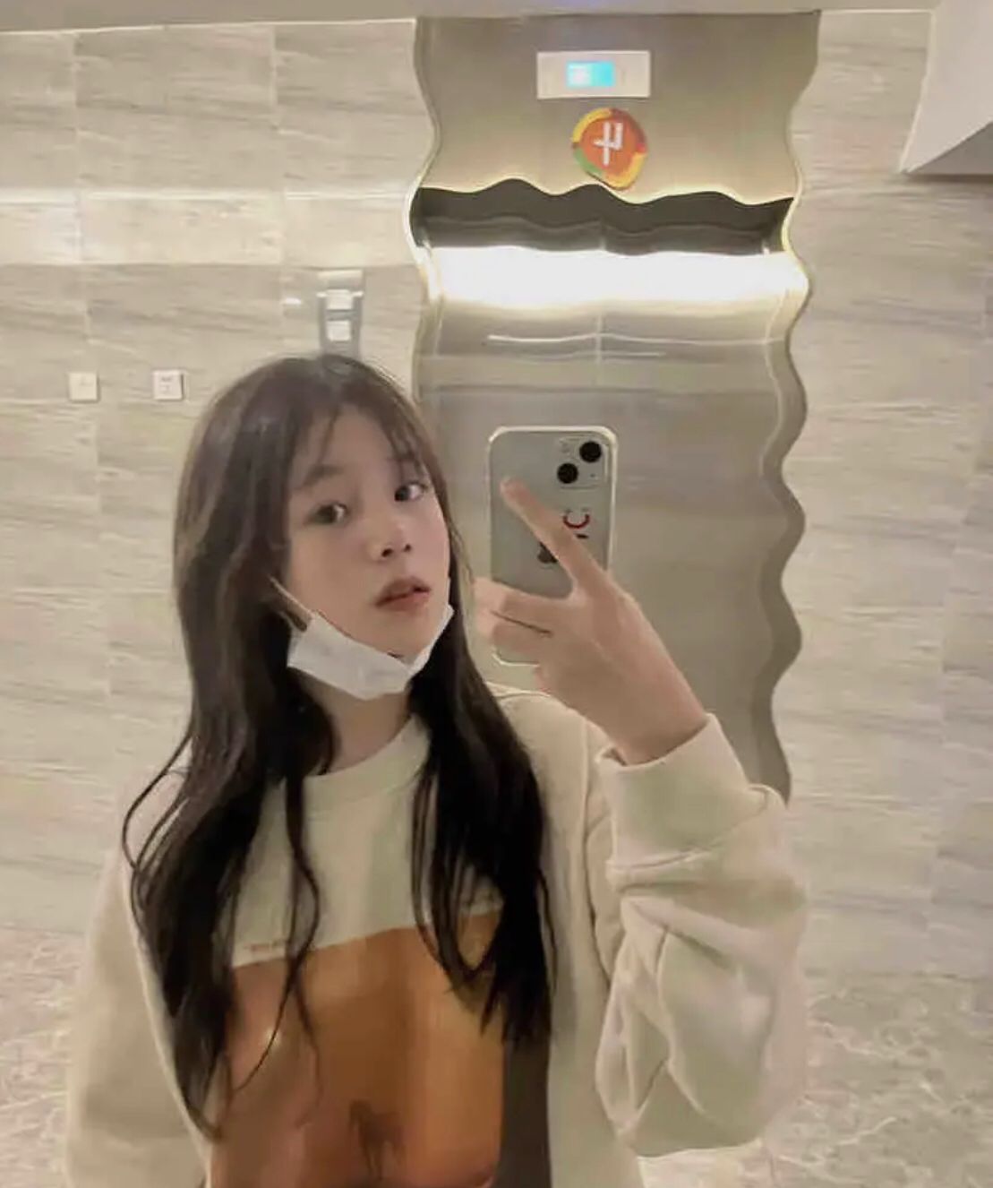 支持各种制服的小萝莉