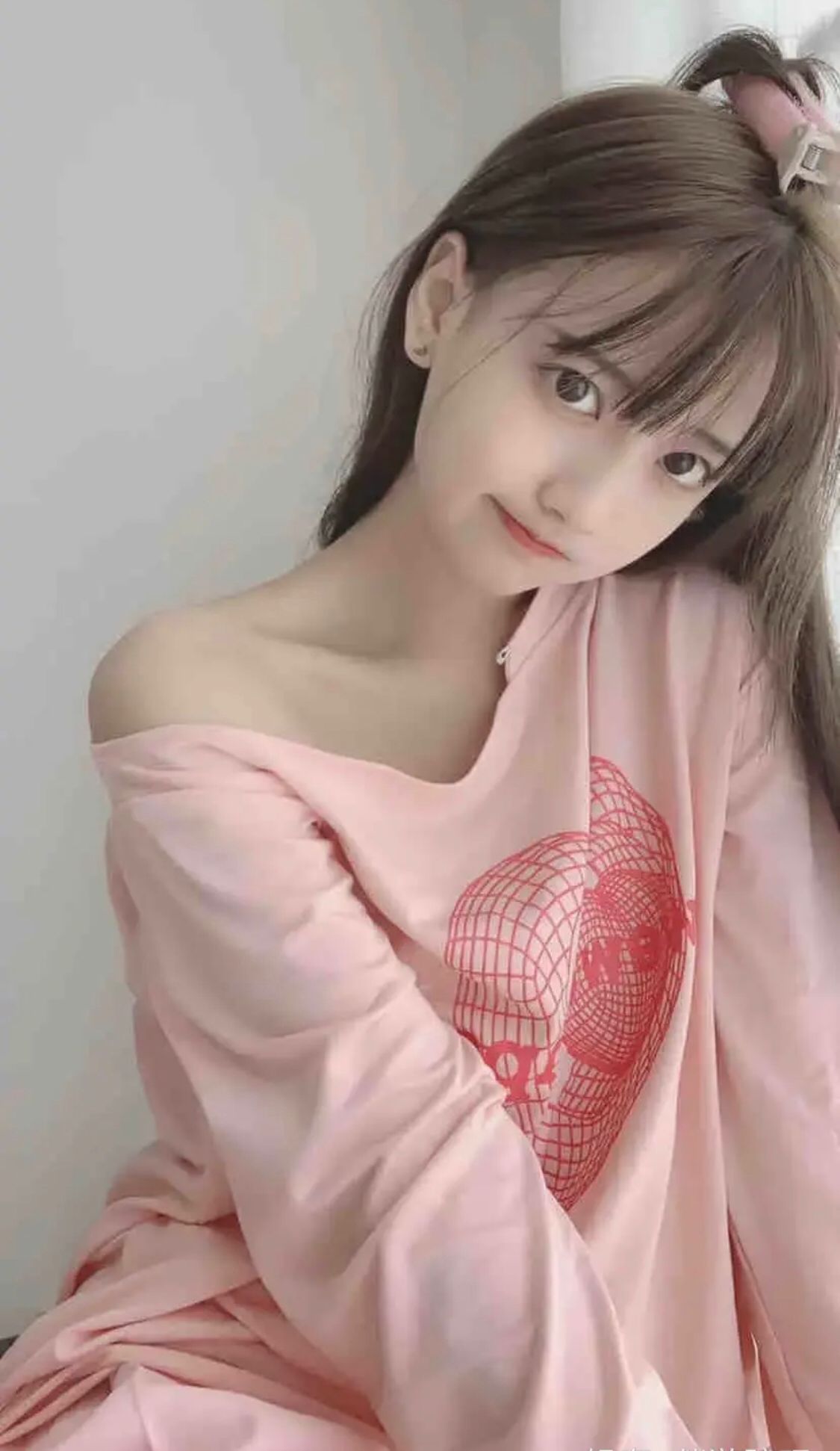 乖巧懂事妹子依依