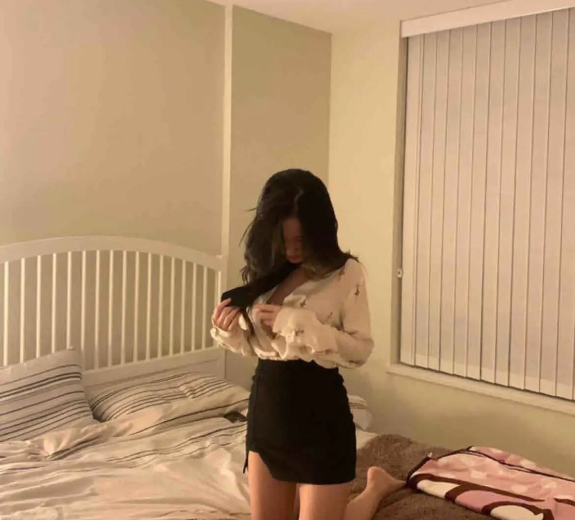 颜值身材还不错的妹子