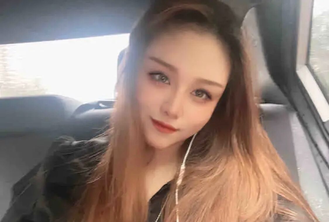 很漂亮的小妹子