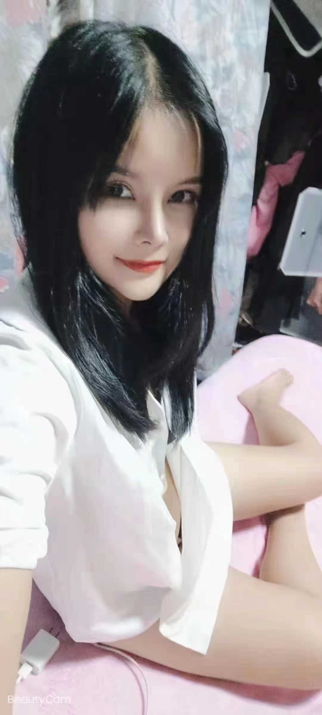 闷Sao诱人，技术超一流， she~吻69式随意搞