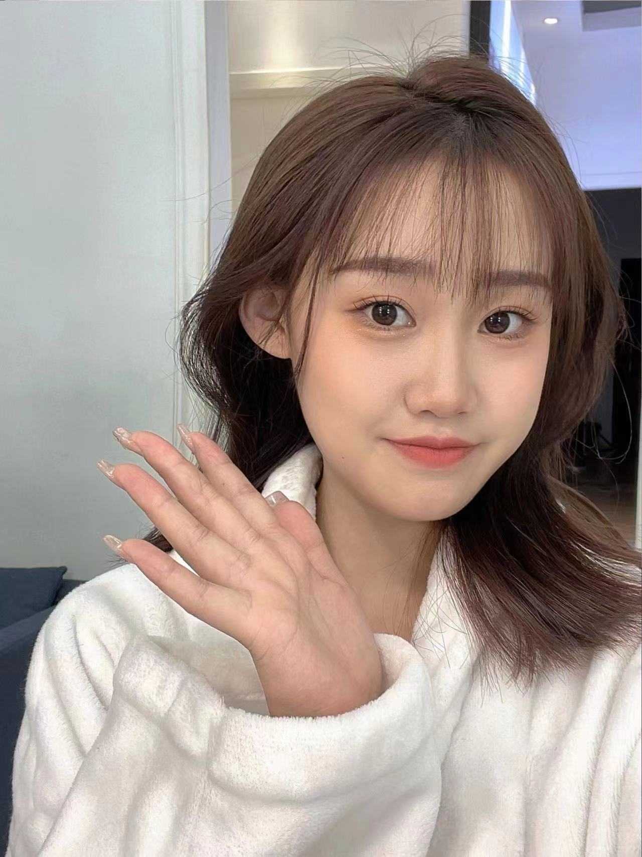 小姐姐b紧水多,闷sao诱人