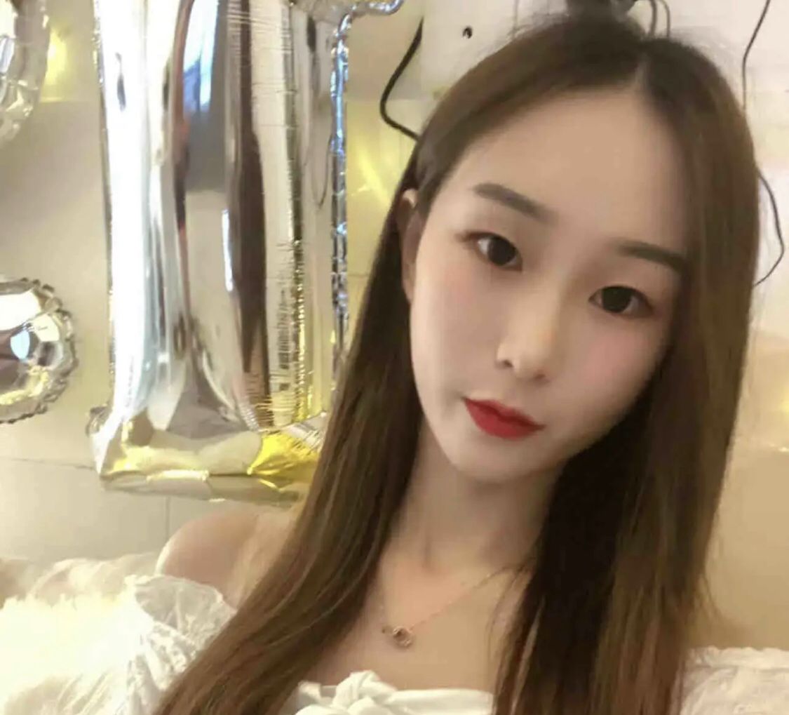 御姐味十足的妹子