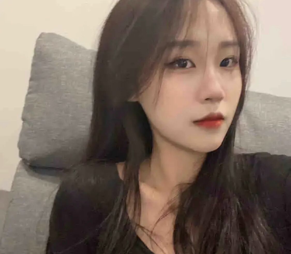 c罩杯气质漂亮重庆辣妹子一枚