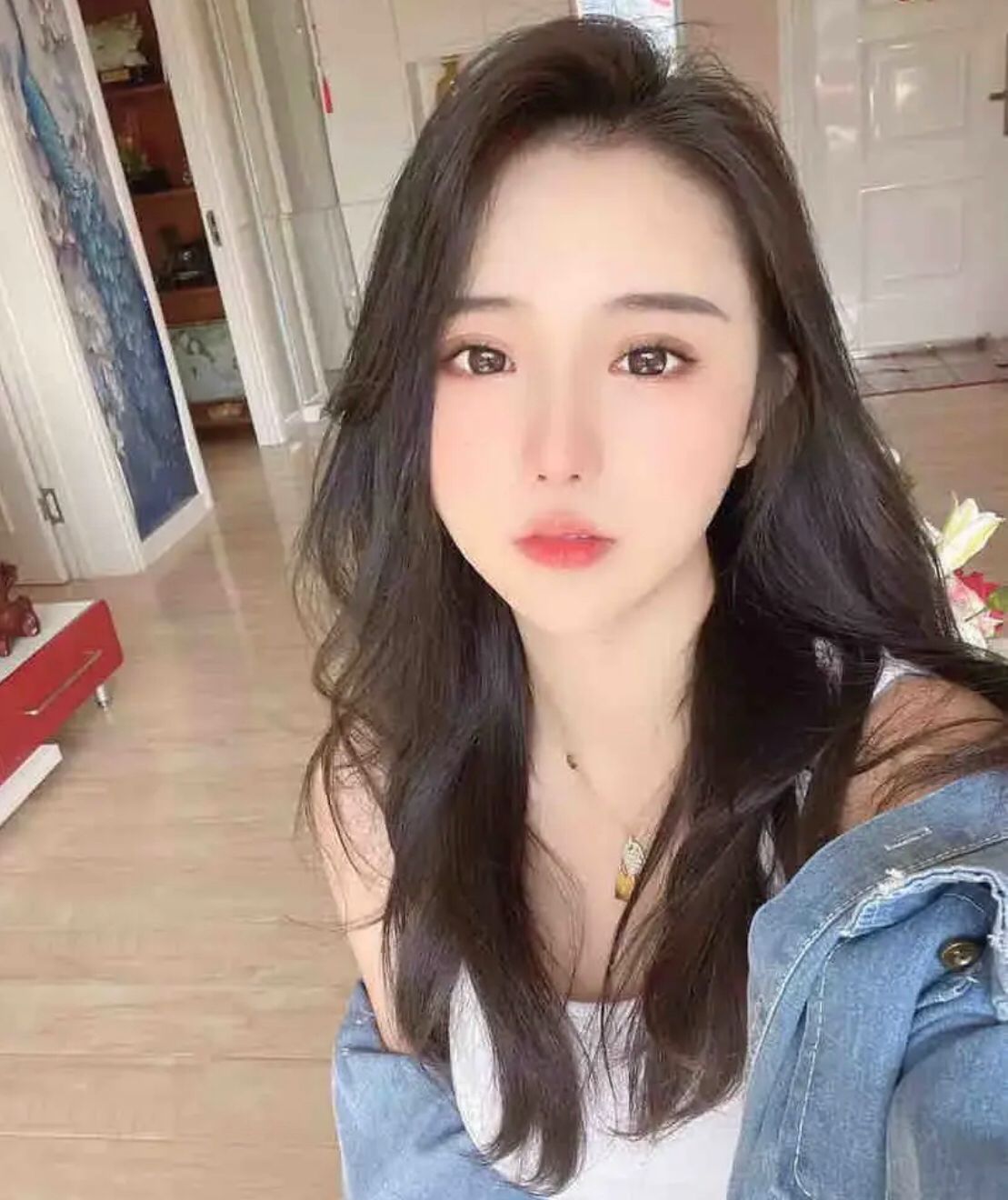 超级饥渴的妹子