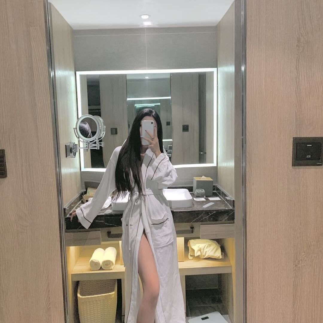 漂亮脸蛋加淫荡表情