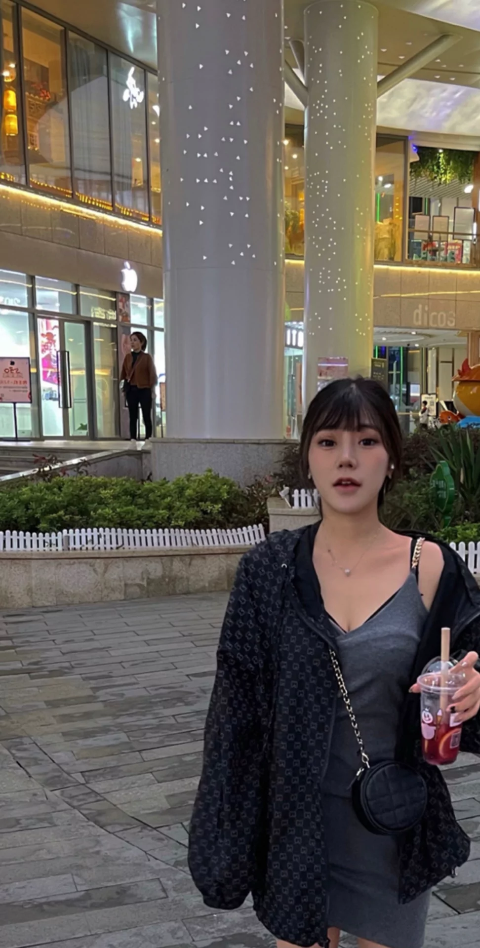 可甜可点，温柔待人，待客如初恋