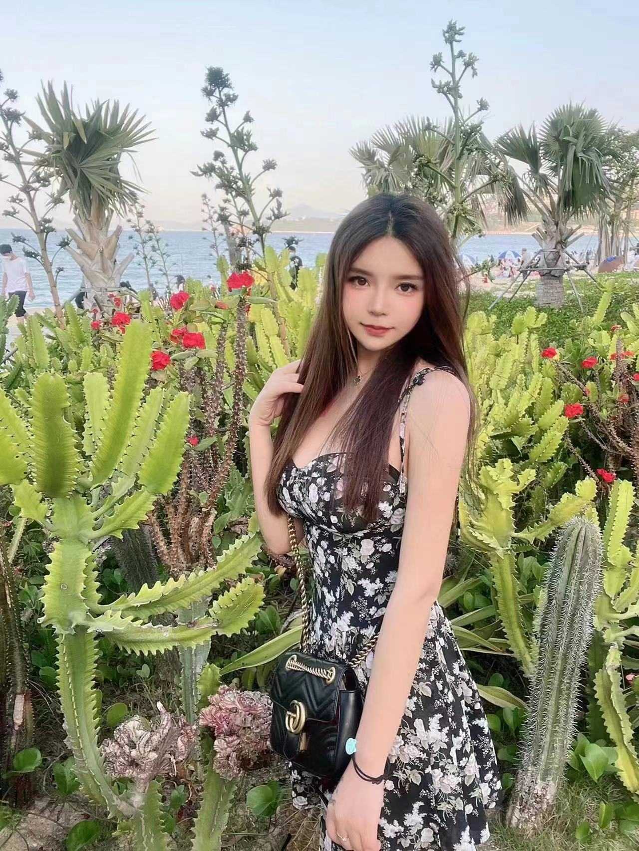 艹到一个干净白活还细致的妹子