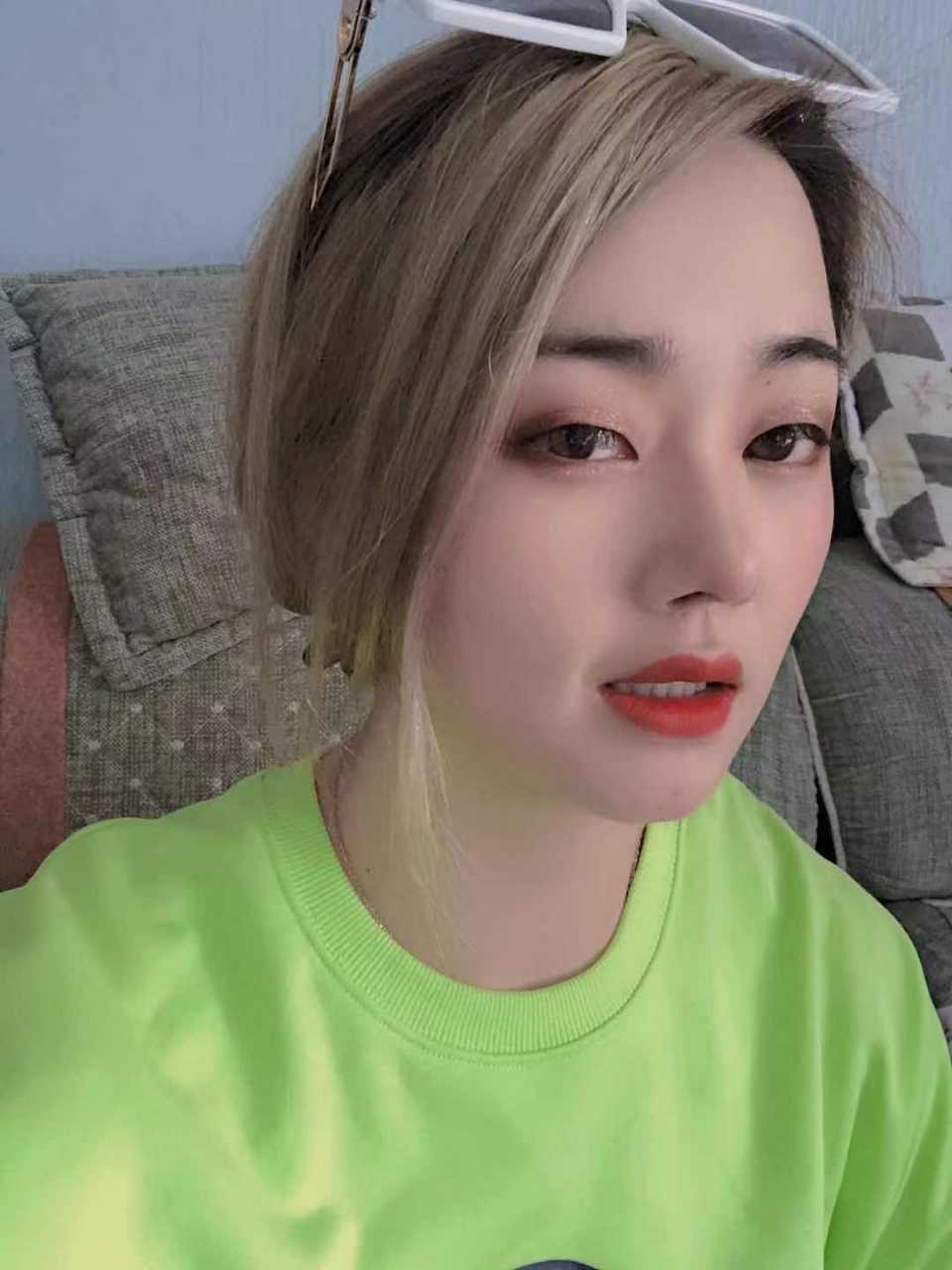 漂亮妹子sunny雨沫