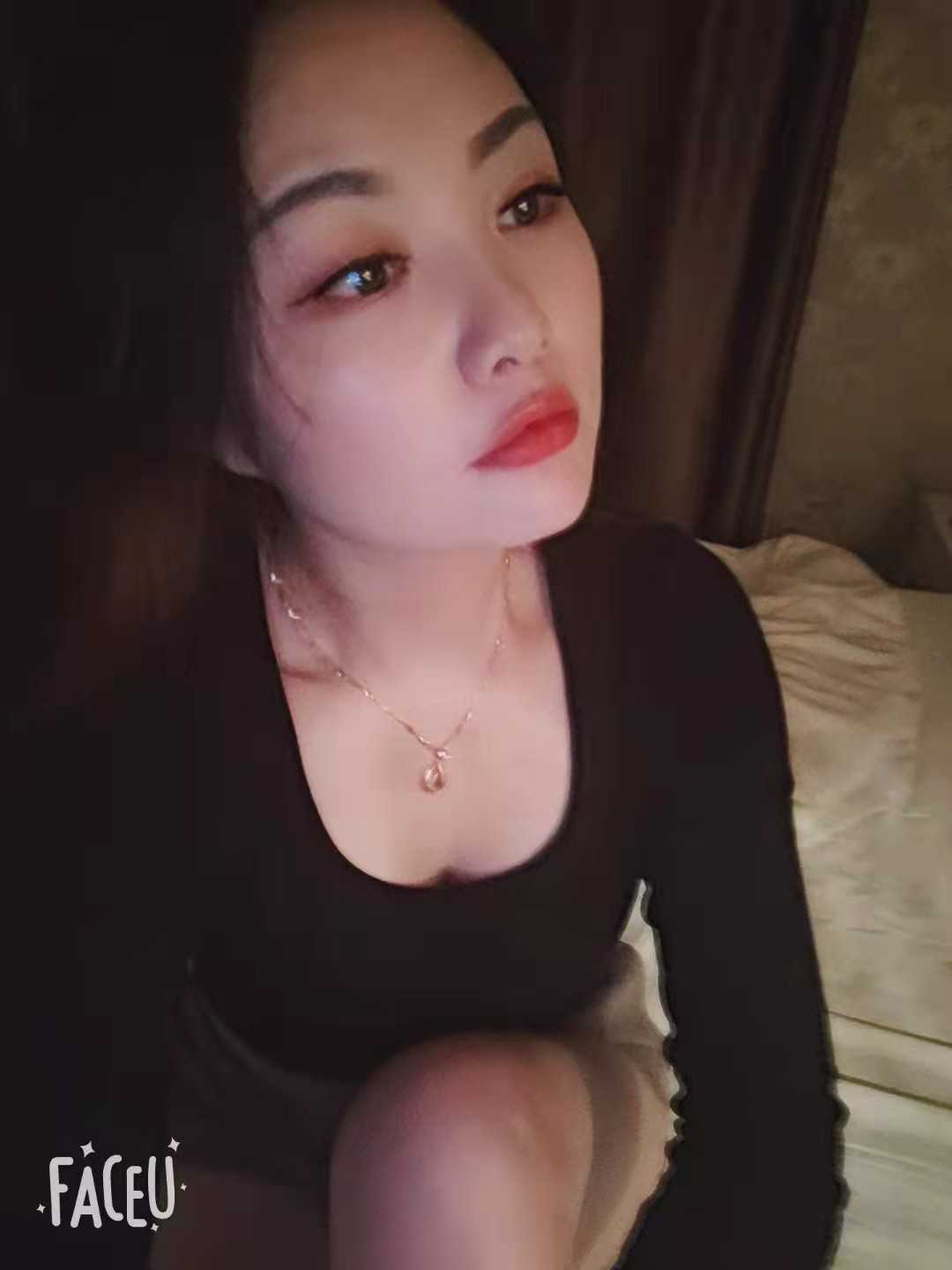 本人温柔体贴，皮肤白，服f特别到位