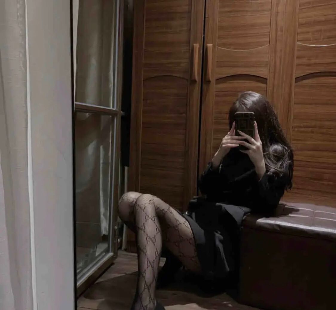 很会撩人的妹子