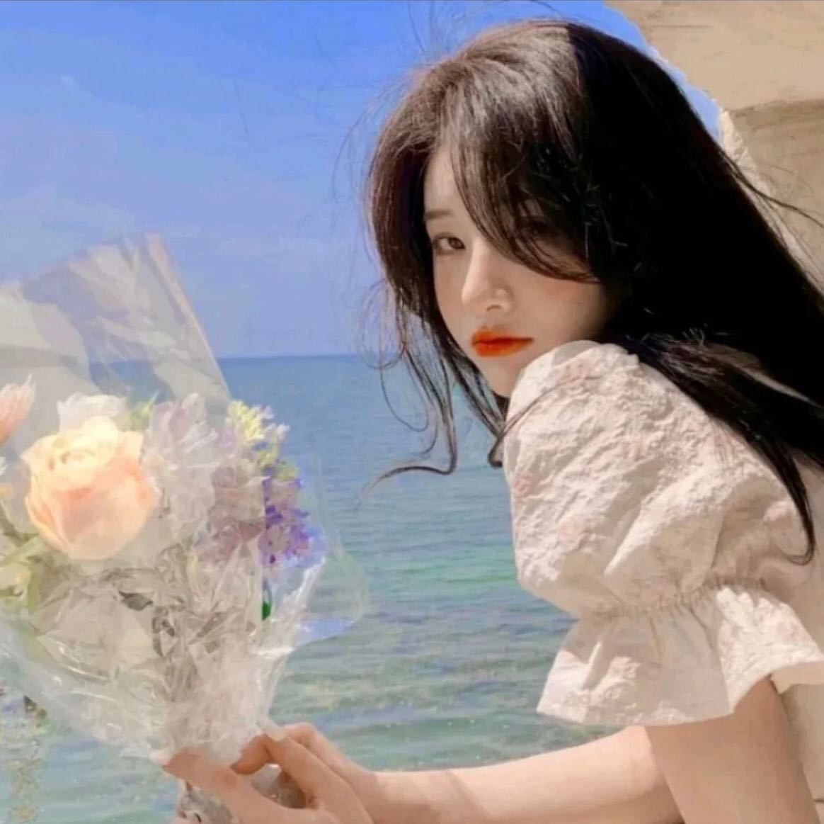 年龄很小的嫩妹