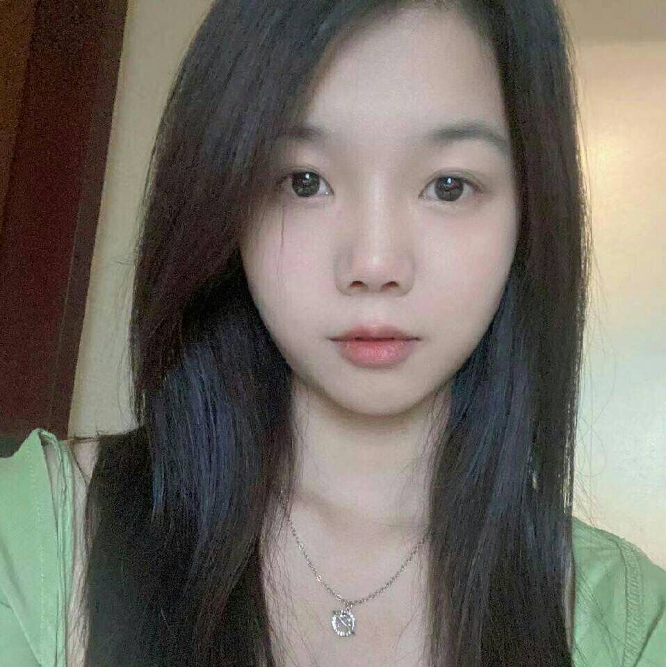 热情大方漂亮女孩